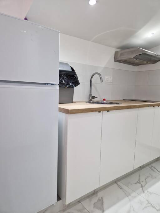 Studioneuf Equipe Cdg/Parc Expo/ Paris Aulnay-sous-Bois Ngoại thất bức ảnh